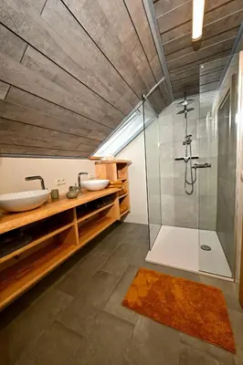 Ein Badezimmer in der Unterkunft Loft am Malerweg