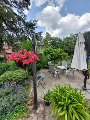 Ein Garten an der Unterkunft Waldesruh