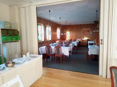 Ein Restaurant oder anderes Speiselokal in der Unterkunft Haus Gaia
