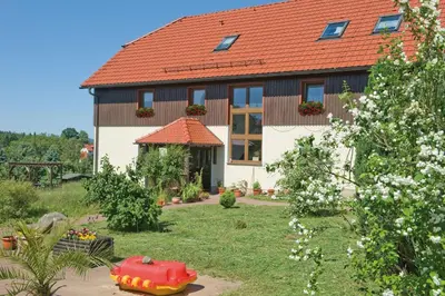 Ein Garten an der Unterkunft Ferienpension Gabriele