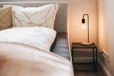 Ein Bett oder Betten in einem Zimmer der Unterkunft TIP! Toplage in Dresden! Moderne 100 qm Ferienwohnung für Familien und kleine Gruppen