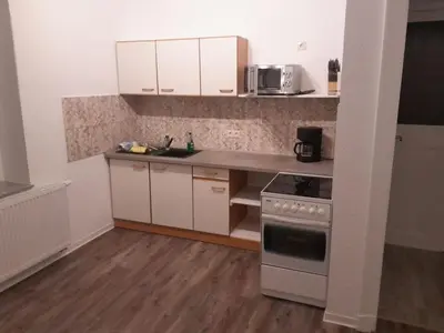 Küche/Küchenzeile in der Unterkunft Monteurswohnung Place2stay in Großenhain