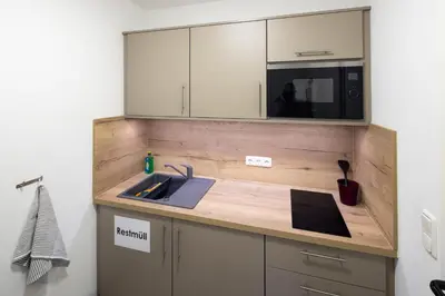 Küche/Küchenzeile in der Unterkunft Studioatelier in Übigau