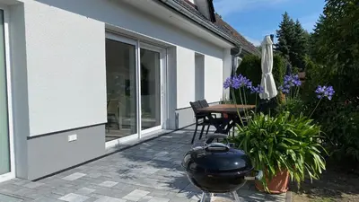 Ein Garten an der Unterkunft Ferienhaus Helfert FeWo 1 mit großer Terrasse