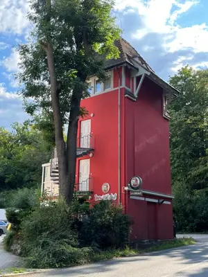 Das Gebäude in dem sich die Ferienwohnung befindet