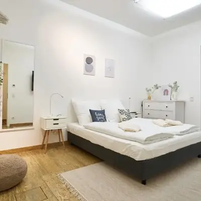Global Living - Design Apartments I City Center I Balcony I Smart-TV I Kitchen I Dresden