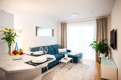 TV/Unterhaltungsangebot in der Unterkunft NK Apartments - Hafencity Dresden mit Elbblick - Modern & Zentral