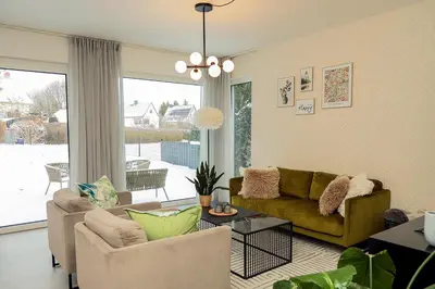 Ein Sitzbereich in der Unterkunft ZugZuflucht-neues, modernes Ferienhaus