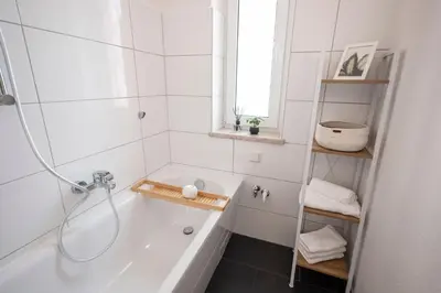Ein Badezimmer in der Unterkunft Loh9 - Das Apartment im Citycenter - Parkplatz - Wlan - Aufzug