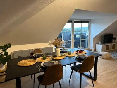 Ein Sitzbereich in der Unterkunft Oasis Appart - Wohnen am Elbtal Dresden - Balkon - Netflix - Tiefgarage