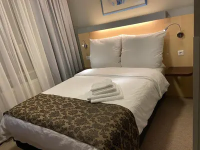 Ein Bett oder Betten in einem Zimmer der Unterkunft Alter Hof