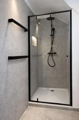 Ein Badezimmer in der Unterkunft Design Suite Altstadt am Markt mit Parkplatz