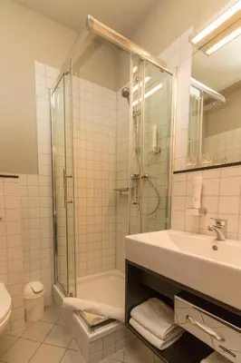 Ein Badezimmer in der Unterkunft Strandhotel Senftenberger See