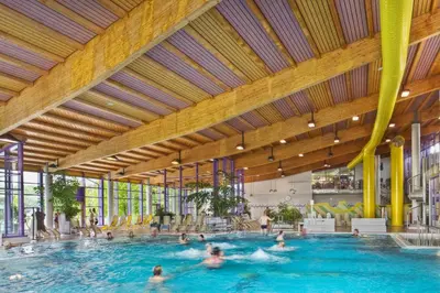 Der Swimmingpool an oder in der Nähe von Santé Royale Hotel- & Gesundheitsresort Warmbad Wolkenstein