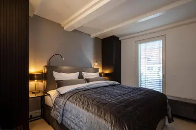 Ein Bett oder Betten in einem Zimmer der Unterkunft Atelierhaus in Dresden Loschwitz
