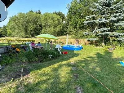 Ein Garten an der Unterkunft Sonnenhaus