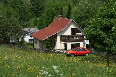 Das Gebäude in dem sich das Chalet befindet