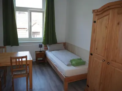 Ein Bett oder Betten in einem Zimmer der Unterkunft TOP 3-Raum Wohnung, ideal für Monteure und Gruppen