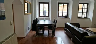 Ein Sitzbereich in der Unterkunft Schlossstrasse
