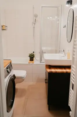 Ein Badezimmer in der Unterkunft Ferienwohnung Elbzauber für 6 l Parkplatz l Balkon