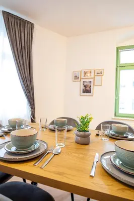Grundriss der Unterkunft StadtNatur Apartment am Küchwald - 2 SZ mit Balkon, WASCHMASCHINE, Streaming-TV, Badewanne, Arbeitsplatz