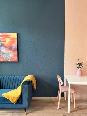Ein Sitzbereich in der Unterkunft K2-Project - Blaues Wunder - Smarthome am Kaßberg