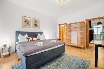 Ein Bett oder Betten in einem Zimmer der Unterkunft Noy´z in der belebten Neustadt