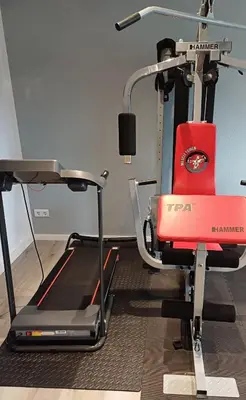 Das Fitnesscenter und/oder die Fitnesseinrichtungen in der Unterkunft Ferienwohnung Schwibbogen