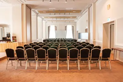Der Geschäftsbereich oder Konferenzraum in der Unterkunft Star G Hotel Premium Dresden Altmarkt