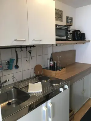 Küche/Küchenzeile in der Unterkunft Ferienwohnung Tiny-Klotzsche