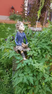 Ein Garten an der Unterkunft Dein Zuhause in der Ferne im grünen Kreativhof 