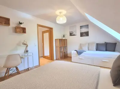 Ein Bett oder Betten in einem Zimmer der Unterkunft 2 room apt at It-district Neustadt & free parking