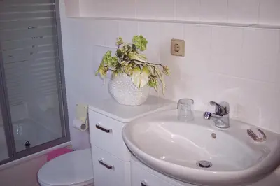 Ein Badezimmer in der Unterkunft Gästezimmer Charlotte