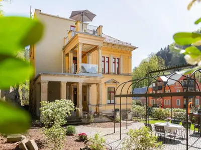 Ein Garten an der Unterkunft Villa Emma Comfortable holiday residence