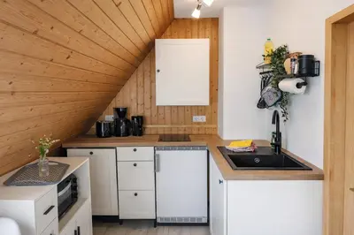 Küche/Küchenzeile in der Unterkunft B8 Urlaubsmagie Bergsteigerwohnung mit Balkon mit Aussicht aufs Elbsandsteingebirge