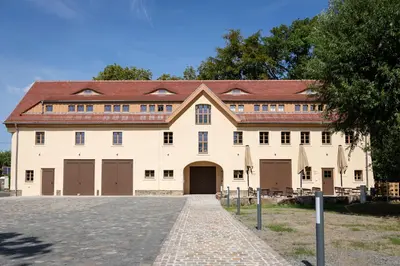 Das Gebäude in dem sich das Privatzimmer befindet