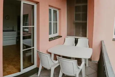 Ein Balkon oder eine Terrasse in der Unterkunft Design FerienOase mit Einzelbetten - 2 Schlafzimmer - Waschmaschine - Parkplatz