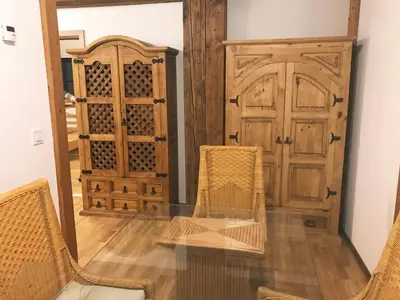 Ein Sitzbereich in der Unterkunft Romantische Ferienwohnung PENZLIN im Rittergut Leppersdorf