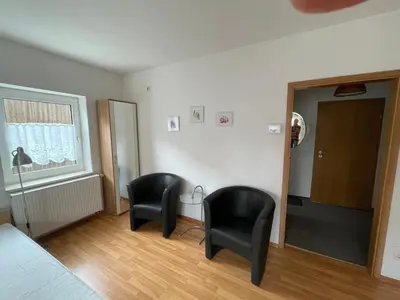 Ein Sitzbereich in der Unterkunft Appartement Mittweida