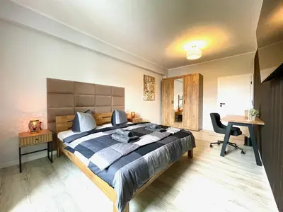 Ein Bett oder Betten in einem Zimmer der Unterkunft Premium Penthouse W46 Dresden - elbnah, hochwertig mit Parkplatz!