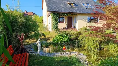 Ein Garten an der Unterkunft Ferienwohnung 