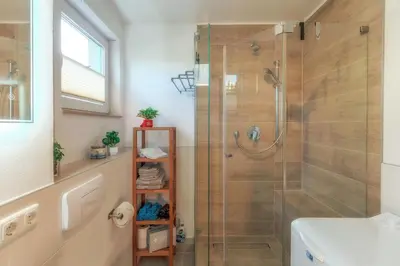 Ein Badezimmer in der Unterkunft QuartierDresden zentral-elbnah-ruhig-familienfeundlich-ÖPNV