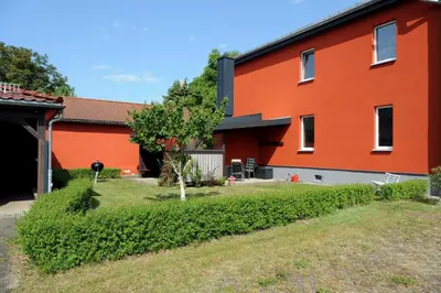 Ein Garten an der Unterkunft Lausitzer Ferienapartment Stube