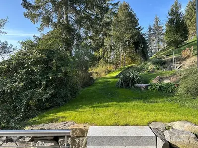 Ein Garten an der Unterkunft Exclusiv im Erzgebirge