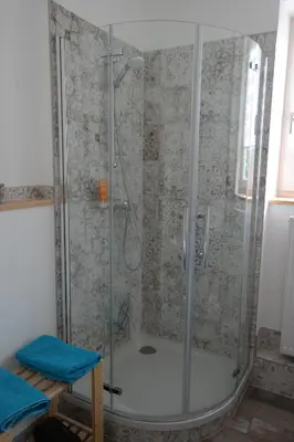 Ein Badezimmer in der Unterkunft Fewo Arnsdorf