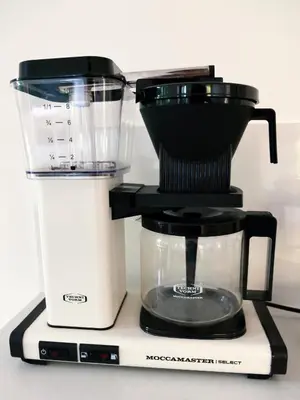 Kaffee-/Teezubehör in der Unterkunft Modernes Apartment mit Terrasse bei Dresden