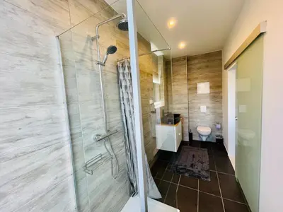 Ein Badezimmer in der Unterkunft Meissen erleben - Zentrale Unterkunft zum wohlfühlen No4