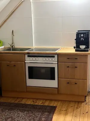 Küche/Küchenzeile in der Unterkunft Rim Ferienwohnung in Lauchhammer Dachgeschoss 100 qm