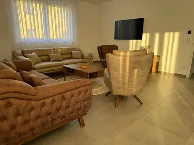 Ein Sitzbereich in der Unterkunft KoschenOase Wohnung mit Seeblick 4 Personen