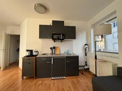 Küche/Küchenzeile in der Unterkunft 2-room apartment in Dresden's Neustadt